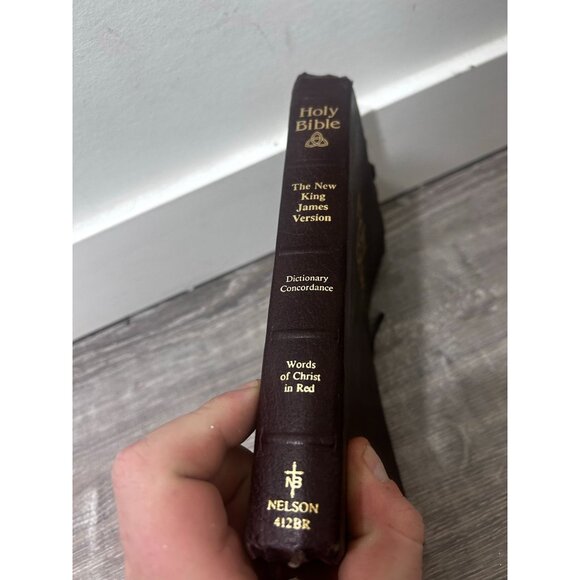 Holy Bible New King James Version Book by Thomas Nelson Publishing Hardcover - Picture 2 of 6